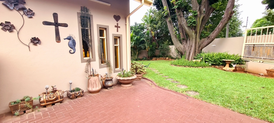 3 Bedroom Property for Sale in Safari Gardens North West